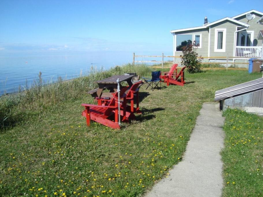 Le Petit Chalet De Pierres Sainte-Luce-sur-Mer Exterior foto